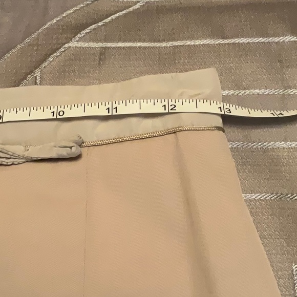 Schumacher pencil skirt. - Picture 5 of 7